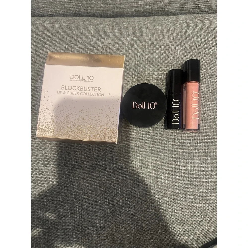 Doll 10 BLOCKBUSTER LIP & CHEEK COLLECTION -Girls Night